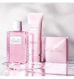 Miss Dior - Savon Floral Parfumé Savon solide - Nettoie et purifie Miss Dior - Savon Floral Parfumé Savon solide - Nettoie et purifie